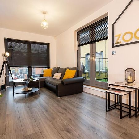 Luxe Place - Netflix & Workspace For 6 Birmingham Exterior photo